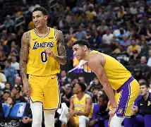 湖人遭遇连败，球队状态令人担忧(湖人遭遇连败,球队状态令人担忧英文)